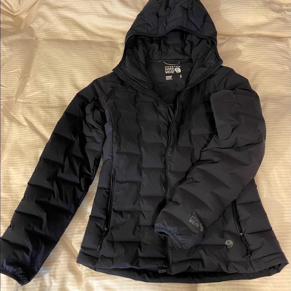 Mountain Hardware quilted jacket. Black, Women’s small.